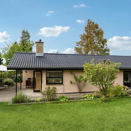 Holiday home In With Kitchen